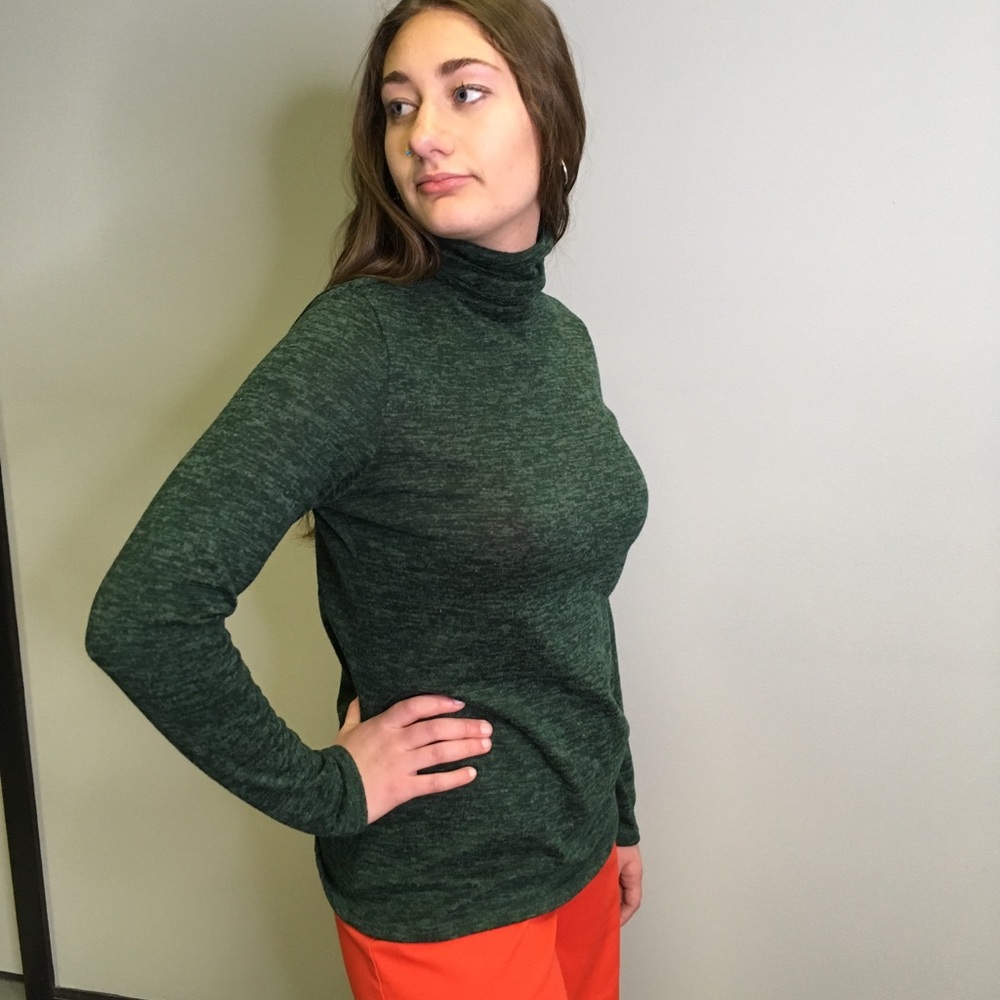 Green*Retro*Turtle Neck*Vintage